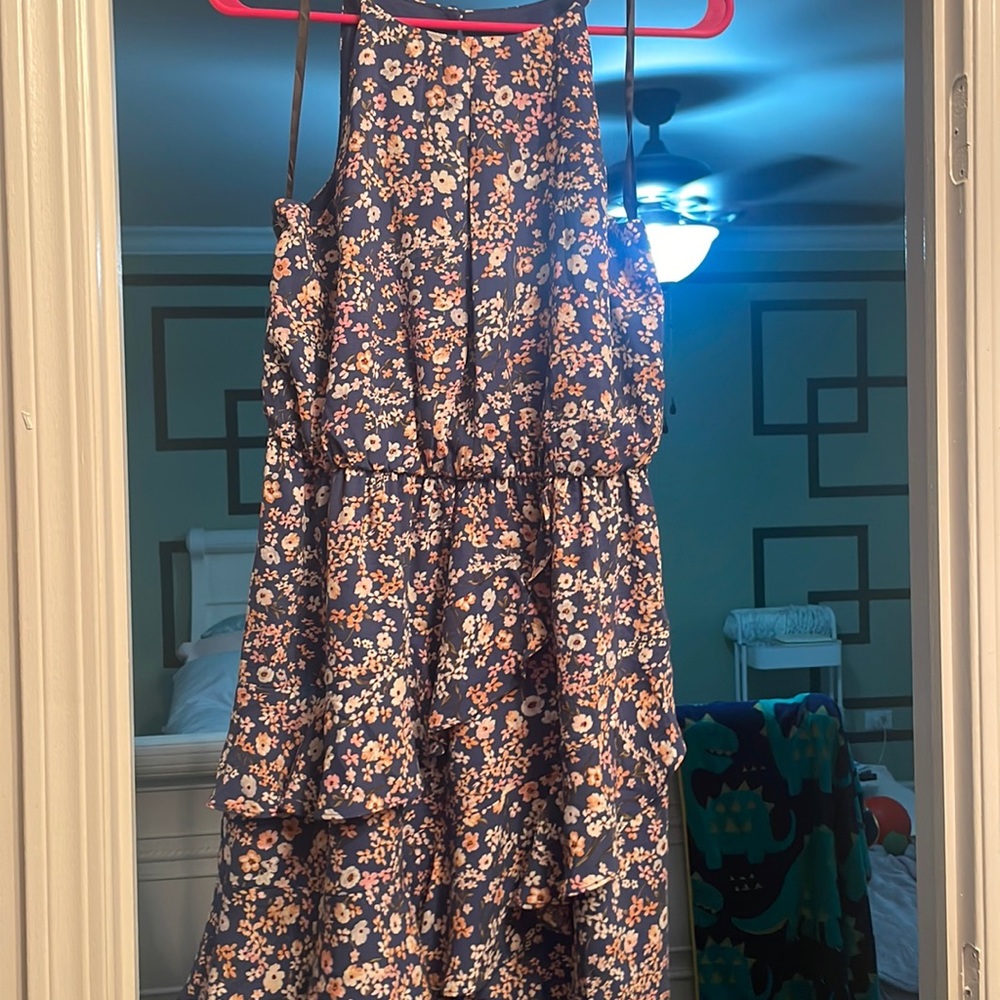 Never worn spring/summer sleeveless floral dress